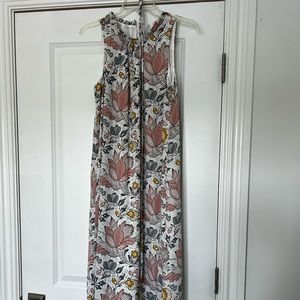 LOFT PRINTED MAXI DRESS. Size small. Long summer dress with floral print